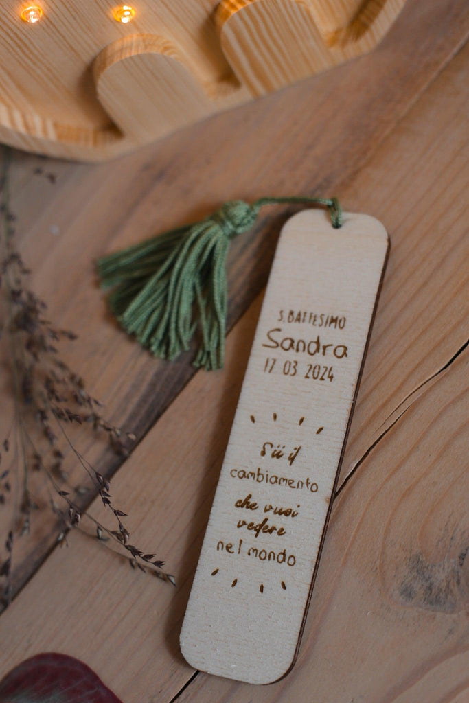 Segnalibro inciso su legno - Creativa di Lorena Festina
